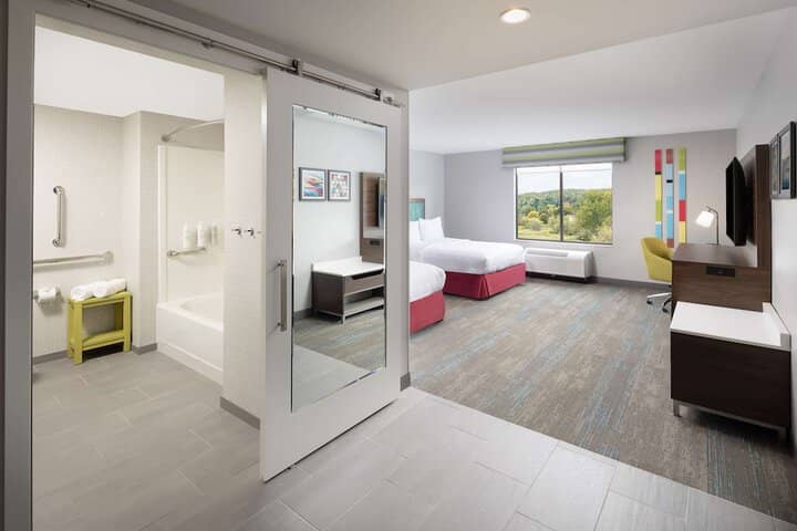 Room 16 of 47